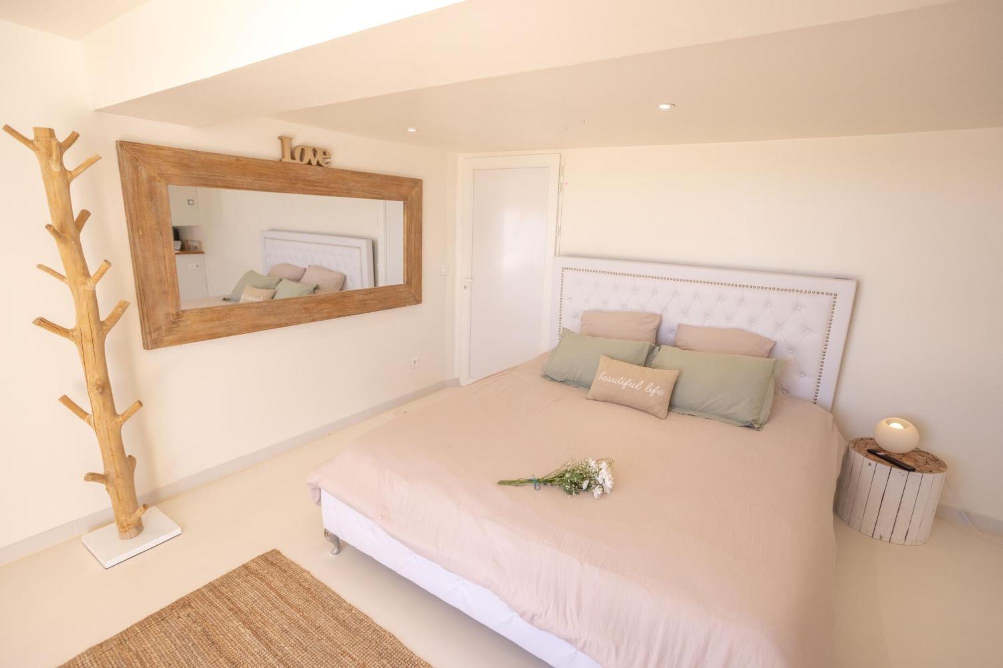 Les Suites Love 3 Spa Vue Mer Piscine Marselha Exterior foto
